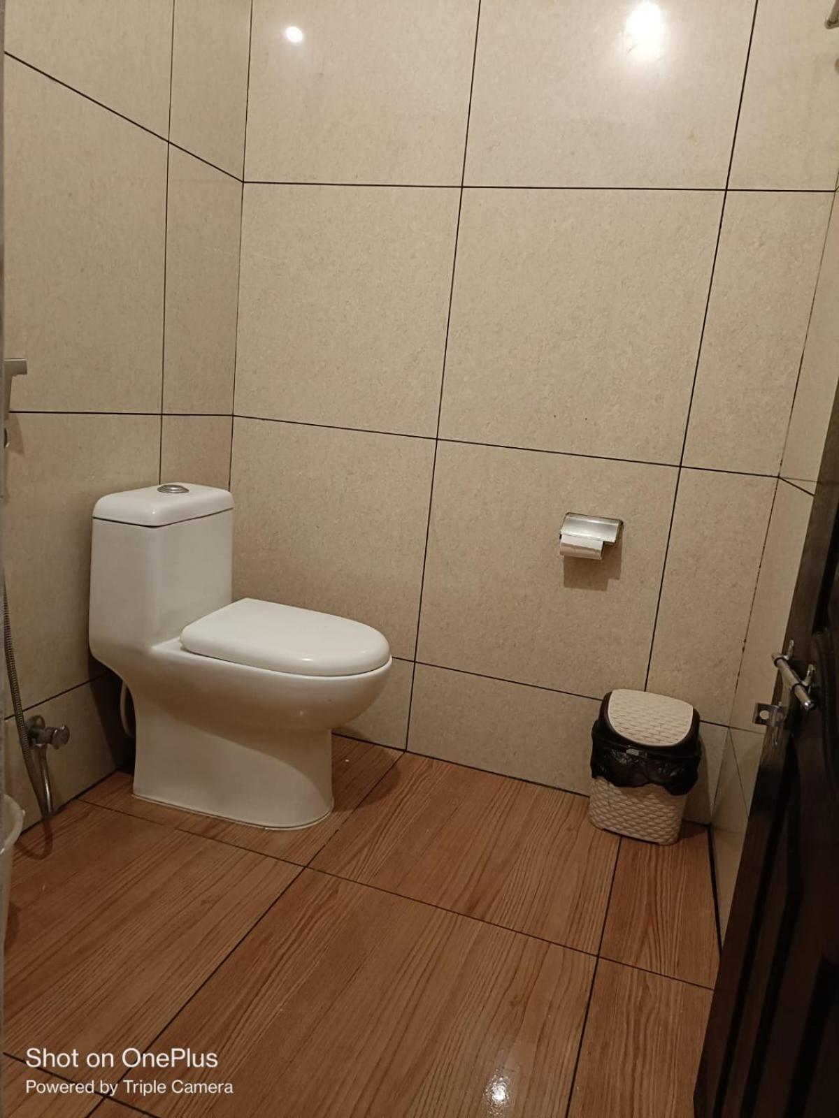Ebenezer Plaza 3*